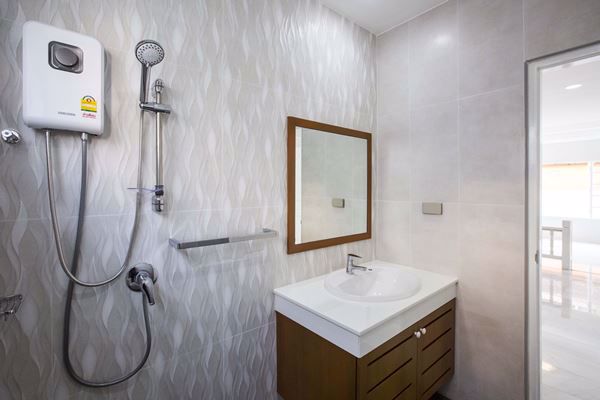 ขายบ้านเดี่ยว-ในโครงการลดาวัลย์-ปิ่นเกล้า-ทำเลดี-ราคาไม่แพง