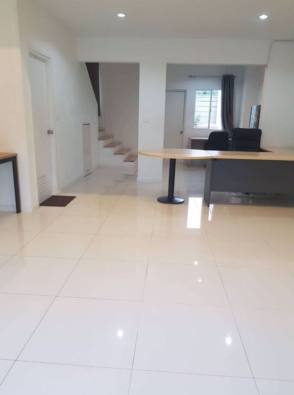 ขายตึก-3-ชั้นครึ่ง-บางใหญ่-นนทบุรี-มีเนื้อที่ด้านหลังตึก-3-ห้องนอน-3-ห้องน้ำ-257-ตรว