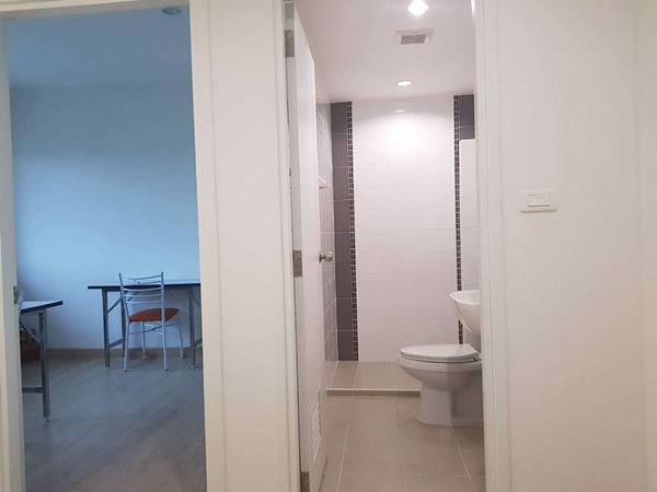 ขายตึก-3-ชั้นครึ่ง-บางใหญ่-นนทบุรี-มีเนื้อที่ด้านหลังตึก-3-ห้องนอน-3-ห้องน้ำ-257-ตรว