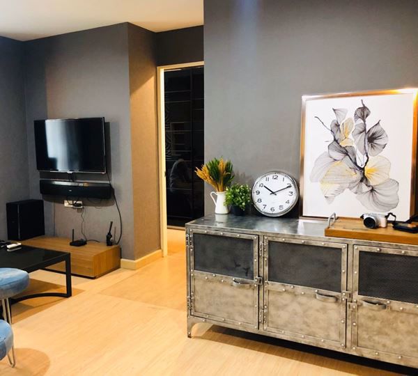 ขายด่วน-คอนโด-ดีไซน์-รัชดา-คอนโดมีไลฟ์สไตล์เรียบหรู-มีความเป็นส่วนตัว-ขนาดพื้นที่ห้อง-4082-ตารางเมต