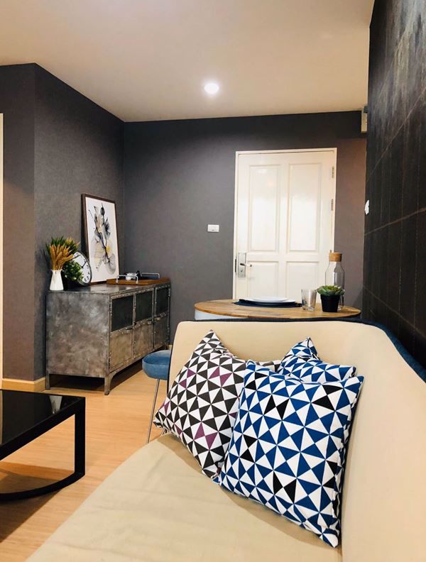 ขายด่วน-คอนโด-ดีไซน์-รัชดา-คอนโดมีไลฟ์สไตล์เรียบหรู-มีความเป็นส่วนตัว-ขนาดพื้นที่ห้อง-4082-ตารางเมต