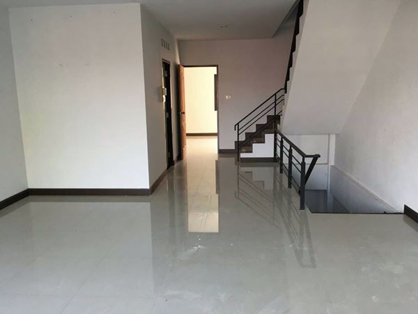 ขายตึก-3-ชั้น-ทำเลดี-ตึกสวย-ในเมืองนครปฐม-25-ตรว-3-ห้องนอน-3-ห้องน้ำ