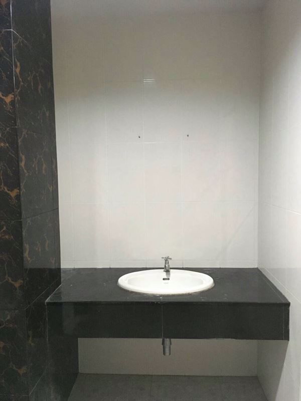 ขายตึก-3-ชั้น-ทำเลดี-ตึกสวย-ในเมืองนครปฐม-25-ตรว-3-ห้องนอน-3-ห้องน้ำ