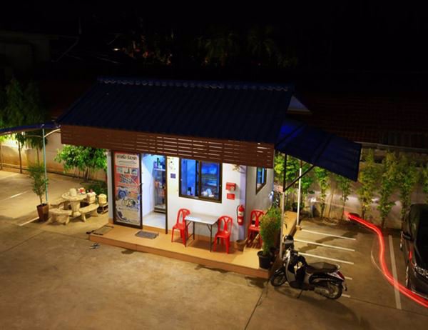 ขายด่วน-โรงแรม-2-ชั้น-ตรงข้ามหาดเตยงาม-สัตหีบ-มีที่จอดรถ-ติดถนนสุขุมวิท-ใกล้สนามบินอู่ตะเภา