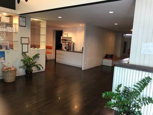 ให้เช่าตึก-อาคารพาณิชย์-3-คูหา-4-ชั้น-ขนาดที่ดิน-54-ตารางวา-ติดถนนกิ่งแก้ว