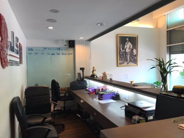 ให้เช่าตึก-อาคารพาณิชย์-3-คูหา-4-ชั้น-ขนาดที่ดิน-54-ตารางวา-ติดถนนกิ่งแก้ว