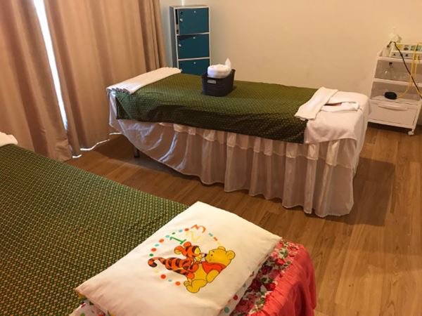 ให้เช่าตึก-อาคารพาณิชย์-3-คูหา-4-ชั้น-ขนาดที่ดิน-54-ตารางวา-ติดถนนกิ่งแก้ว