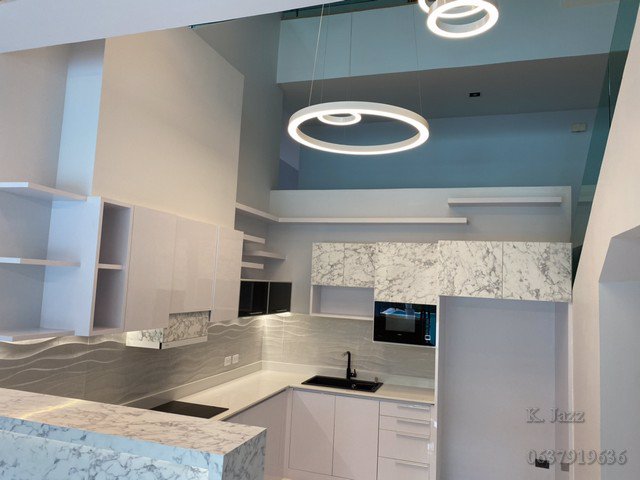 ขายบ้าน-ติดทะเล-ชลบุรี-5-นอน-6-น้ำ-455-ตรม-3-ชั้นครึ่ง