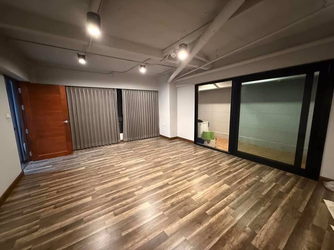 ขายอาคารพาณิชย์-35-ชั้น-ตกแต่งพร้อมอยู่-100-หิ้วกระเป๋าเข้าอยู่ได้เลย-มีระบบกันขโมย-กล้องวงจรปิด