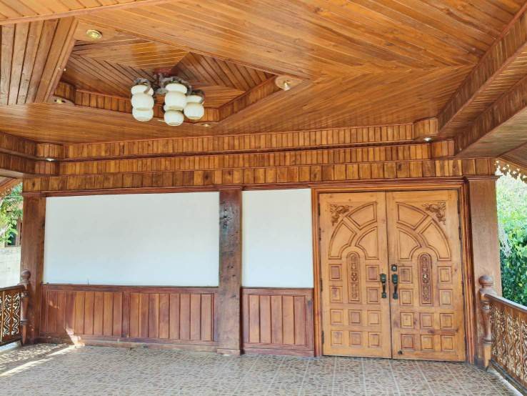 ขายบ้านไม้สักทอง-ตกแต่งสวยงาม-เมืองเวียงป่าเป้า-เชียงราย