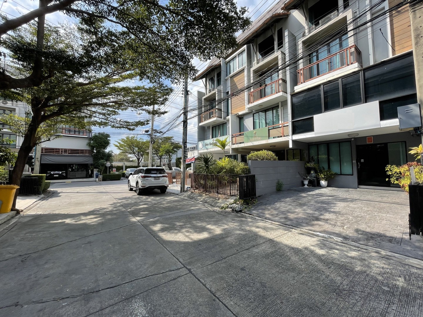 ขายทาวน์โฮม-โฮมออฟฟิศ-อารียา-แมนดารีนา-สุขุมวิท-77-อ่อนนุช