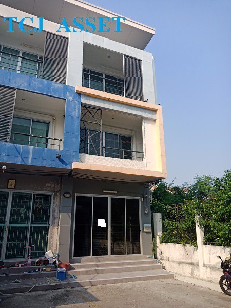 ขายทาวน์เฮาส์หลังมุม-3-ชั้น-มดิโอเพ่น-ซอยศรีด่าน22-ถนนศรีนครินทร์-ใกล้แมคโคร-บิ๊กซี-ศรีนครินทร์