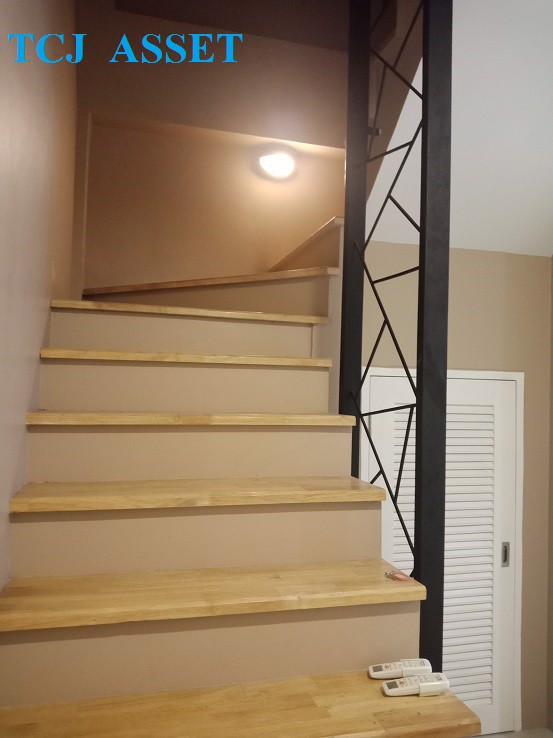 ขายทาวน์เฮาส์หลังมุม-3-ชั้น-มดิโอเพ่น-ซอยศรีด่าน22-ถนนศรีนครินทร์-ใกล้แมคโคร-บิ๊กซี-ศรีนครินทร์