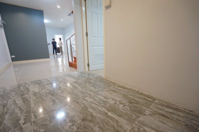 ขายด่วน-ทาวน์เฮ้าส์-21-ตรว-สูง-3-ชั้น-แต่งใหม่-สาธุประดิษฐ์-45-ทะลุถนนยานนาวา-ใกล้-ถนนพระราม-3-เดิ