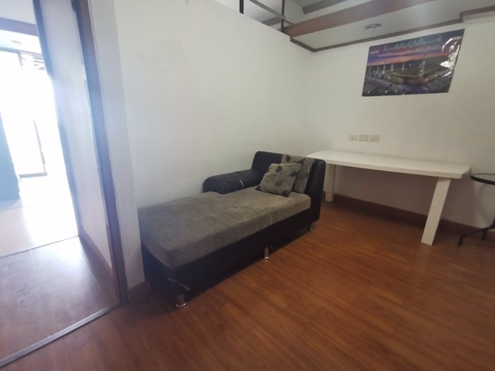 ขายถูก-คอนโด-ซอย-นราธิวาส-14-ย่านสีลม-สาทร-merlin-tower-40-ตรม-ตลาดวรรัตน์-ทะลุ-ซอย-เซ็นหลุยต์-สา