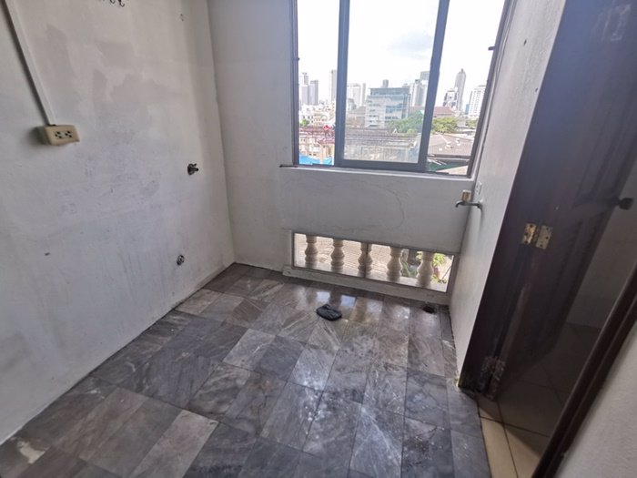 ขายถูก-คอนโด-ซอย-นราธิวาส-14-ย่านสีลม-สาทร-merlin-tower-40-ตรม-ตลาดวรรัตน์-ทะลุ-ซอย-เซ็นหลุยต์-สา