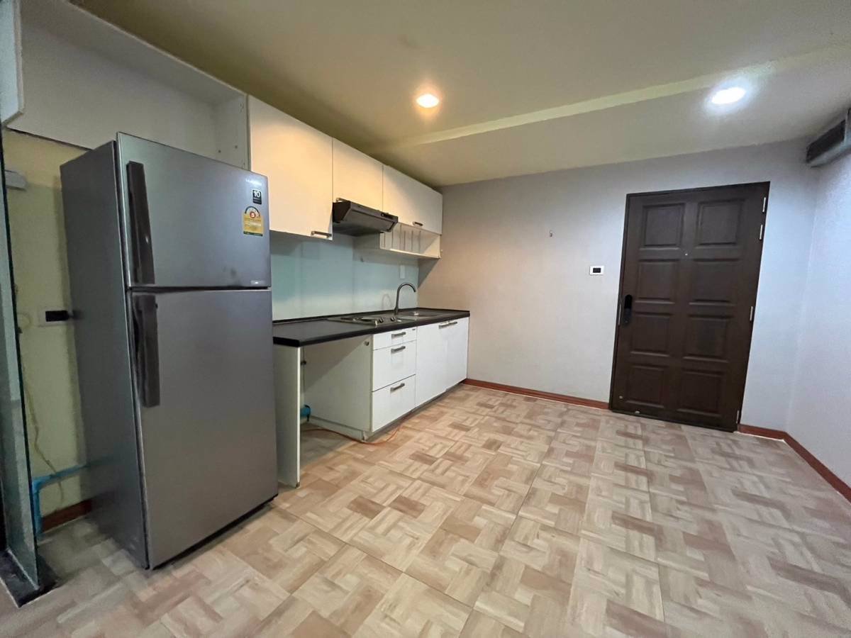 ขายคอนโด-ปภาดา-สีลม-คอนโดมิเนียม-ชั้น-4-ห้องใหญ่-ราคาถูกที่สุด