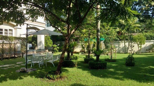 62034-ขายที่ดินหายาก-หลังห้างพาราไดซ์-พาร์ค-เนื้อที่-1267-ตรว-สังคมคุณภาพ-เพื่อนบ้านดี