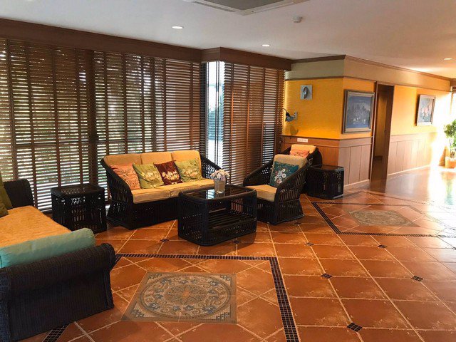 62055-ขายคอนโด-sugar-beach-condominium-ขนาด-234-ตรม-3-นอน-3-น้ำ-พร้อมห้องแม่บ้าน-เห็นวิวทุกห้อง