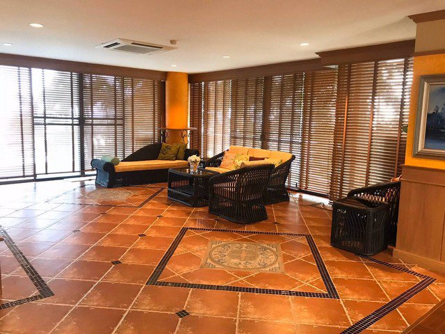 62055-ขายคอนโด-sugar-beach-condominium-ขนาด-234-ตรม-3-นอน-3-น้ำ-พร้อมห้องแม่บ้าน-เห็นวิวทุกห้อง