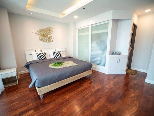 62049-ขายด่วนคอนโด-urbana-langsuan-ขนาด-145-ตรม-2-นอน-2-น้ำ-ชั้น-29-วิวไม่บัง-ระเบียงใหญ่