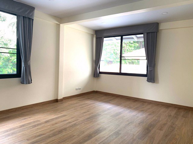 63005-ให้เช่าบ้านเดี่ยว-ในเขตยานนาวา-สาทร-พื้นที่เงียบสงบ-บ้านสวยพร้อมสวนเล็กๆ-สำหรับทำสำนักงาน