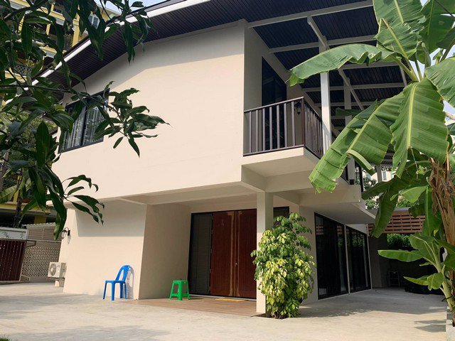 63005-ให้เช่าบ้านเดี่ยว-ในเขตยานนาวา-สาทร-พื้นที่เงียบสงบ-บ้านสวยพร้อมสวนเล็กๆ-สำหรับทำสำนักงาน