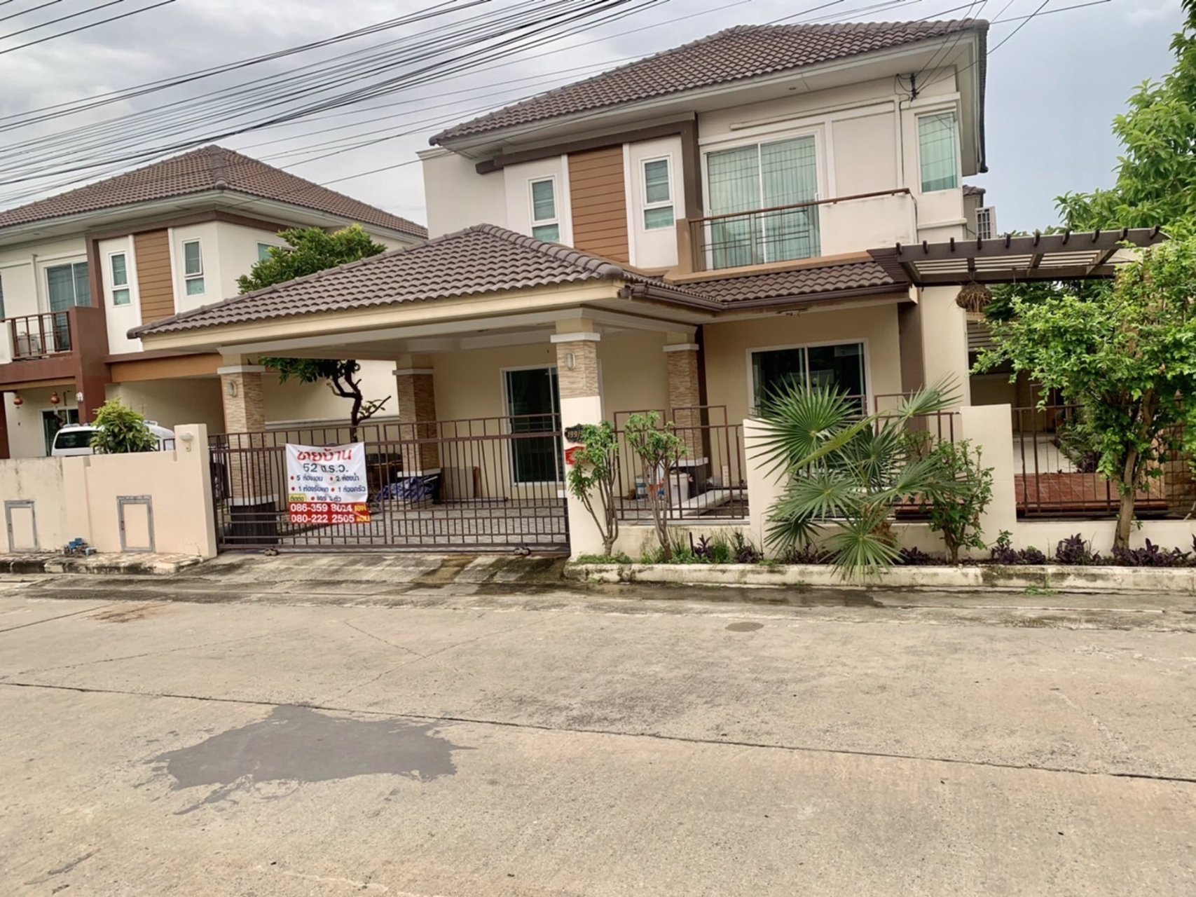 ขายบ้านเดี่ยว-5-นอน-2-น้ำ-52-ตรว-แถมบิ้วอิ้นทั้งหลัง-บ่อปลาหน้าบ้าน-แอร์-5-ตัว