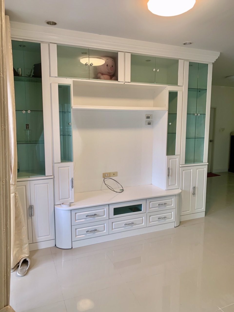 ขายบ้านเดี่ยว-5-นอน-2-น้ำ-52-ตรว-แถมบิ้วอิ้นทั้งหลัง-บ่อปลาหน้าบ้าน-แอร์-5-ตัว