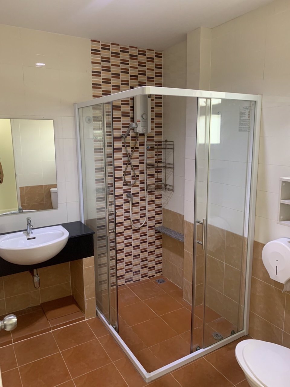 ขายบ้านเดี่ยว-5-นอน-2-น้ำ-52-ตรว-แถมบิ้วอิ้นทั้งหลัง-บ่อปลาหน้าบ้าน-แอร์-5-ตัว