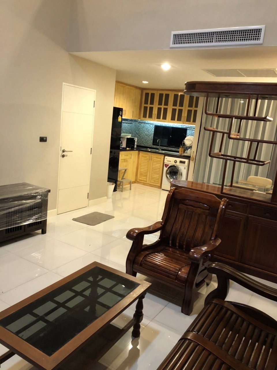 ทาวน์โฮมให้เช่า-35-ชั้น-193-ตรม-ตกแต่งพร้อมอยู่-33000-บาท-เดือน-บ้านกลางเมืองวิภาวดี