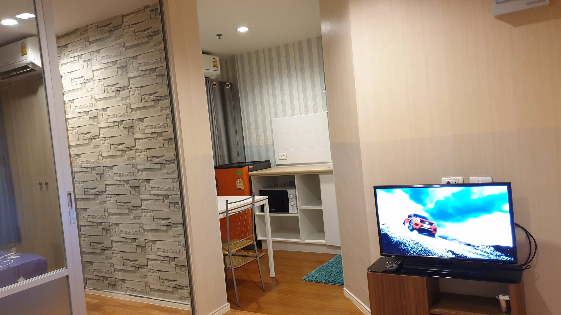 ให้เช่าคอนโด-ลุมพินี-พาร์ค-เพชรเกษม-98-ตึกเอ-ชั้น14-เฟอร์และเครื่องใช้ไฟฟ้าครบ-ตกแต่งพร้อมอยู่-ติ