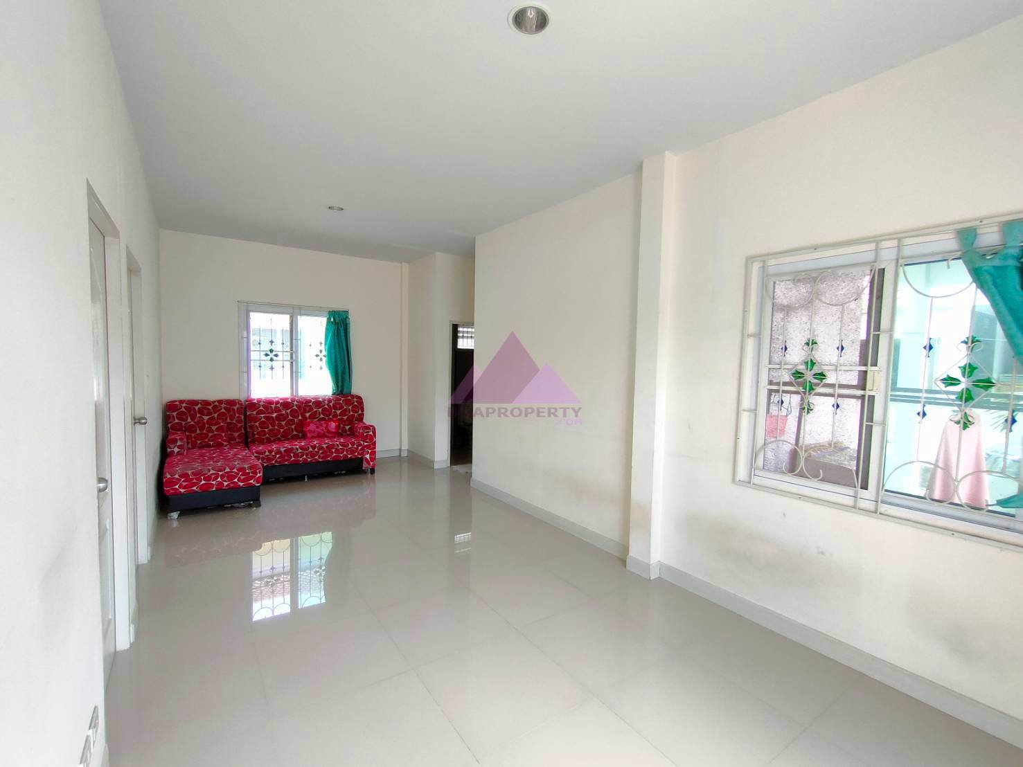 บ้านเดี่ยวชั้นเดียว-สไตล์โมเดิร์น-ถูกกว่าราคาตลาด-สภาพเยี่ยม-หมู่บ้านมารวยมอเตอร์เวย์