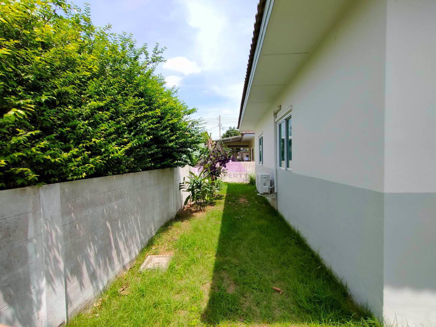 บ้านเดี่ยวชั้นเดียว-สไตล์โมเดิร์น-ถูกกว่าราคาตลาด-สภาพเยี่ยม-หมู่บ้านมารวยมอเตอร์เวย์