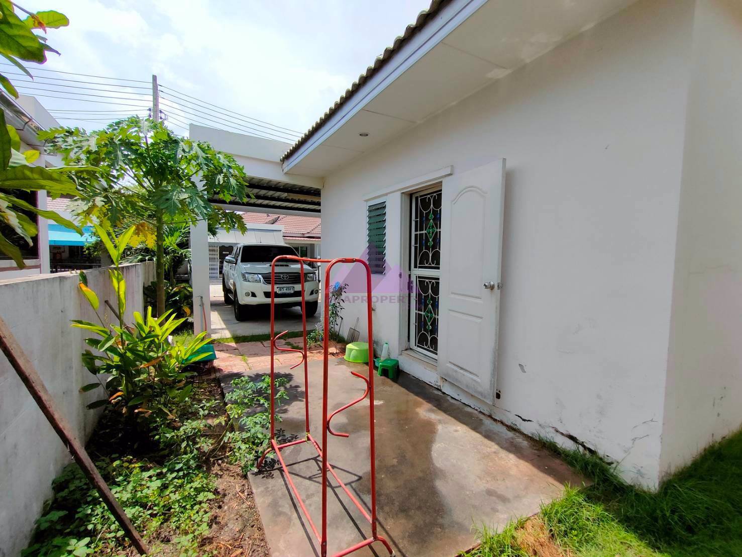 บ้านเดี่ยวชั้นเดียว-สไตล์โมเดิร์น-ถูกกว่าราคาตลาด-สภาพเยี่ยม-หมู่บ้านมารวยมอเตอร์เวย์