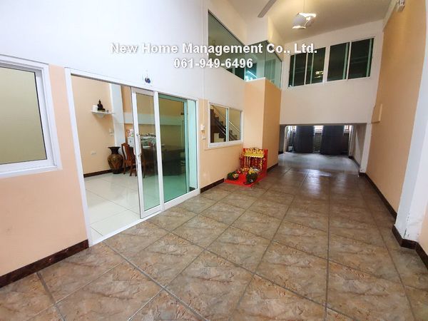 ขายบ้านเดี่ยว-4ห้องนอน-หมู่บ้านลัดดารมย์-ราคาดี-บนถนนรัตนาธิเบศร์-มีรถไฟฟ้าสถานีไทรม้าหน้าหมู่บ้าน