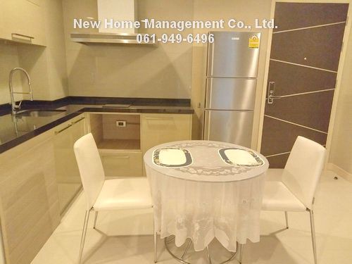 for-rent-the-crest-24-condominium-1bedroom-near-bts-promphong-available-nov-24-2019