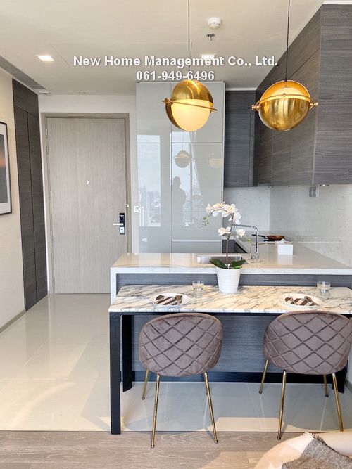 for-rent-the-esse-asoke-condominium-1bedroom-near-bts-and-mrt