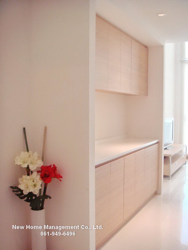 for-rent-the-empire-place-condominium-2bedrooms-near-bts-chongnonsi