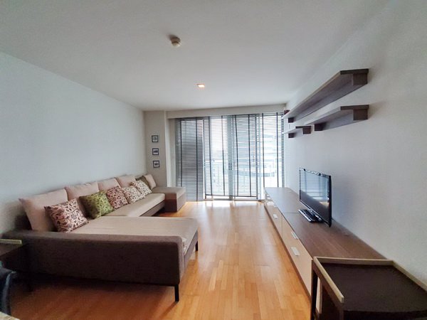for-rent-issara-42-condominium-2bedrooms-near-bts-ekamai