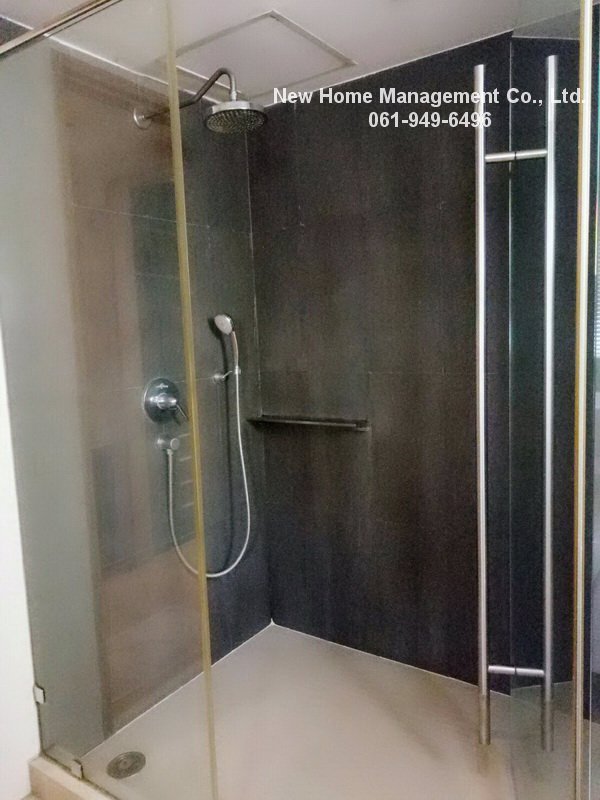 for-rent-tai-ping-tower-condominium-1bedroom-near-bts-ekamai