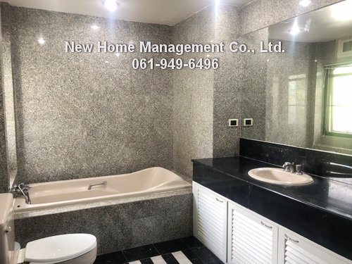 ขายบ้านทาวน์เฮ้าส์-4-ชั้น-บนสุขุมวิท71-4ห้องนอน-4ห้องน้ำ-พร้อมเฟอร์นิเจอร์