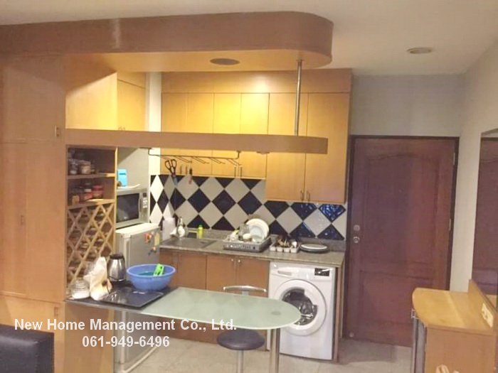 for-rent-sathorn-house-condominium-2bedrooms-near-bts-surasak