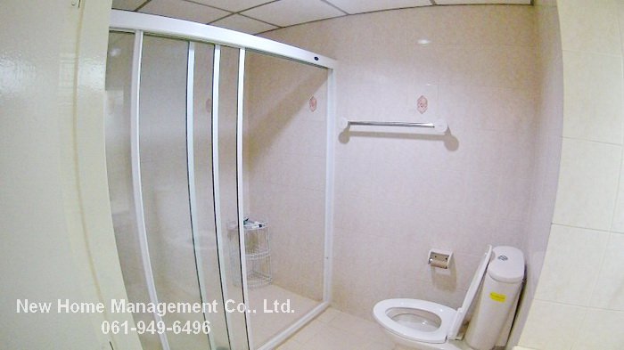 for-rent-regent-on-the-park-1-condominium-3bedrooms-bts-promphong