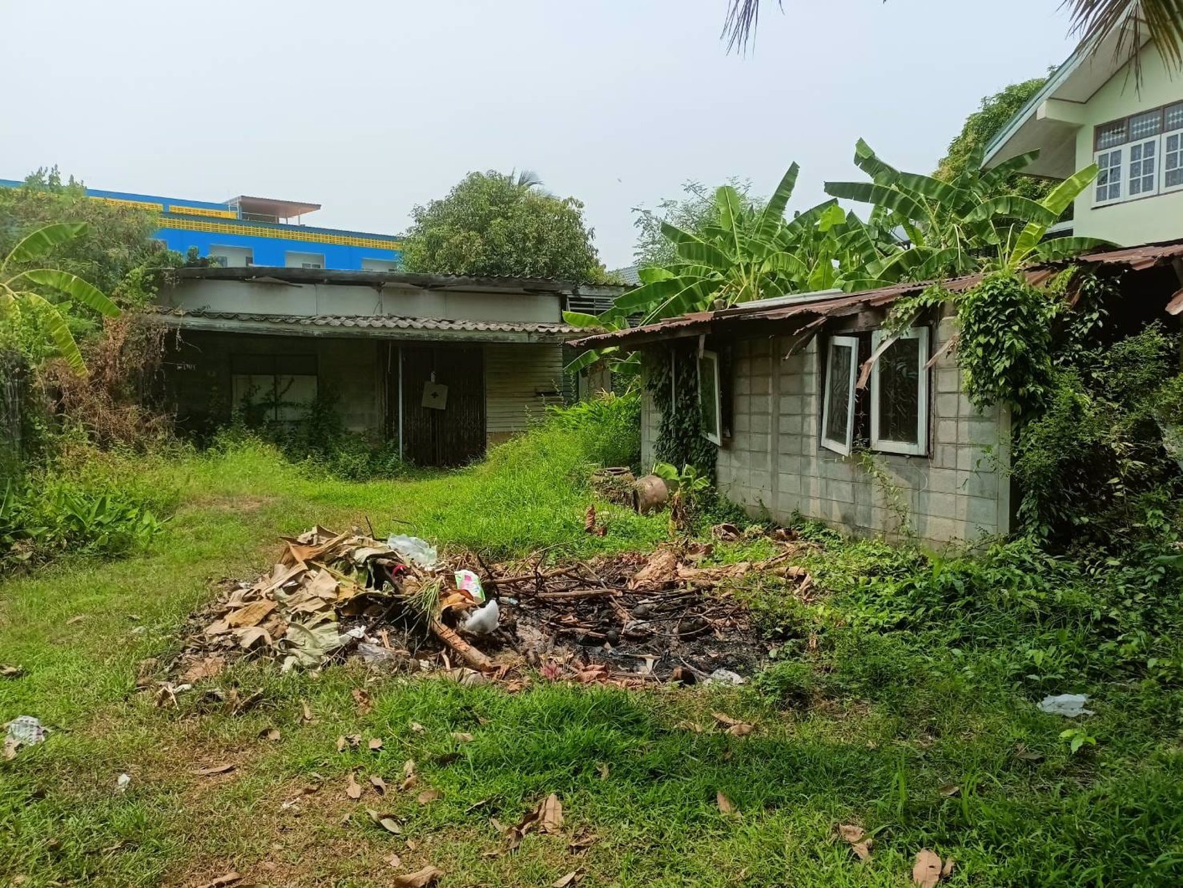 sale-ที่ดินพร้อมสิ่งปลูกสร้างตัวเมืองกาญจนบุรี