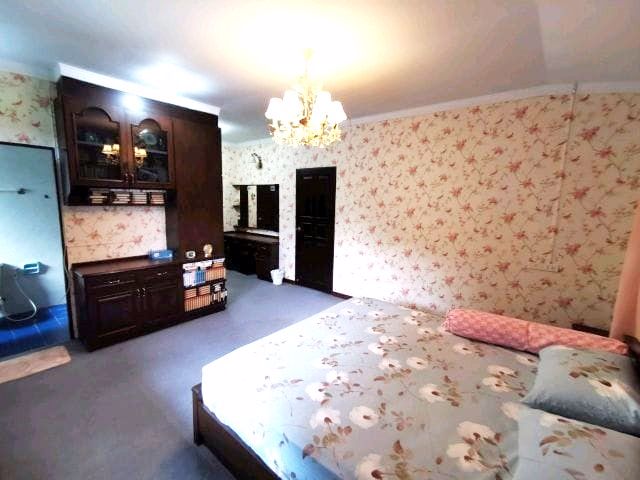 ให้เช่าบ้านเดี่ยว-2-ชั้นตกแต่งแบบหรูคลาสสิค-ย่านลาดพร้าว-130-ขนาด-200-ตรว-4-ห้องนอนชั้นสอง-พร้อมเ