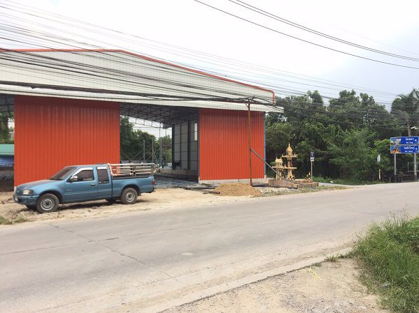 ให้เช่าโกดังใหม่ติดถนนบางกรวย-จงถนอม-แยกเป็น-4-โรงเล็ก-ขนาดพื้นที่-260-ตรม-มี-2-โรง-และขนาด-280-