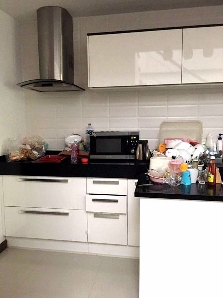 ให้เช่าทาวโฮม-3-ชั้น-ใกล้-bts-อารีย์-พื้นที่-50-ตรว-270-ตรม-4-ห้องนอน-5-ห้องน้ำ-จอดรถ-3-คัน