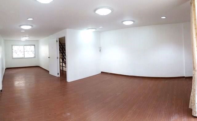 ให้เช่าโฮมออฟฟิศ-4-ชั้น-ลาดพร้าว-71-ขนาด-300ตารางเมตร-4ชั้น-กว้าง5เมตร-ยาว16เมตร-5ห้องทำงาน-ห้องนอน