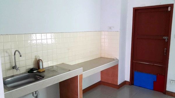 ให้เช่าทาวโฮม-3-ชั้น-ย่านทาวอินทาว-5-ห้องนอน-4-ห้องน้ำ-ทาวอินทาว-พื้นที่-220